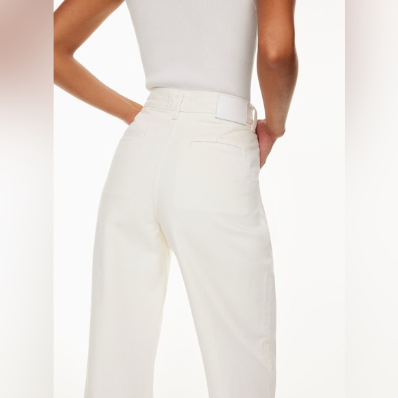 Aritzia Denim Forum The Belinda Hi-rise Wide pleated trouser Jeans size 24 white - Picture 9 of 15